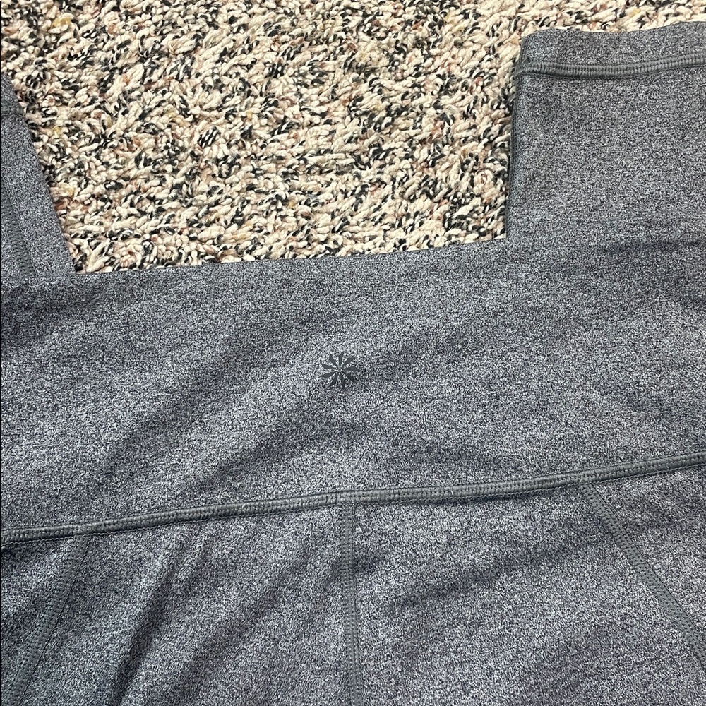 Athleta Stash Pocket Salutation Tights High Rise 7/8ths Dark Gray XS | EUC - Picture 4 of 8